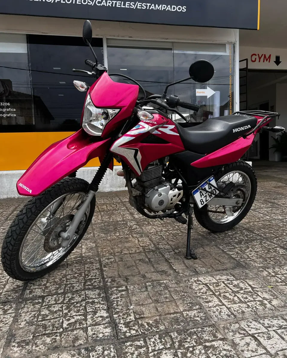 Honda XR: cambio de color y calcos — foto 1