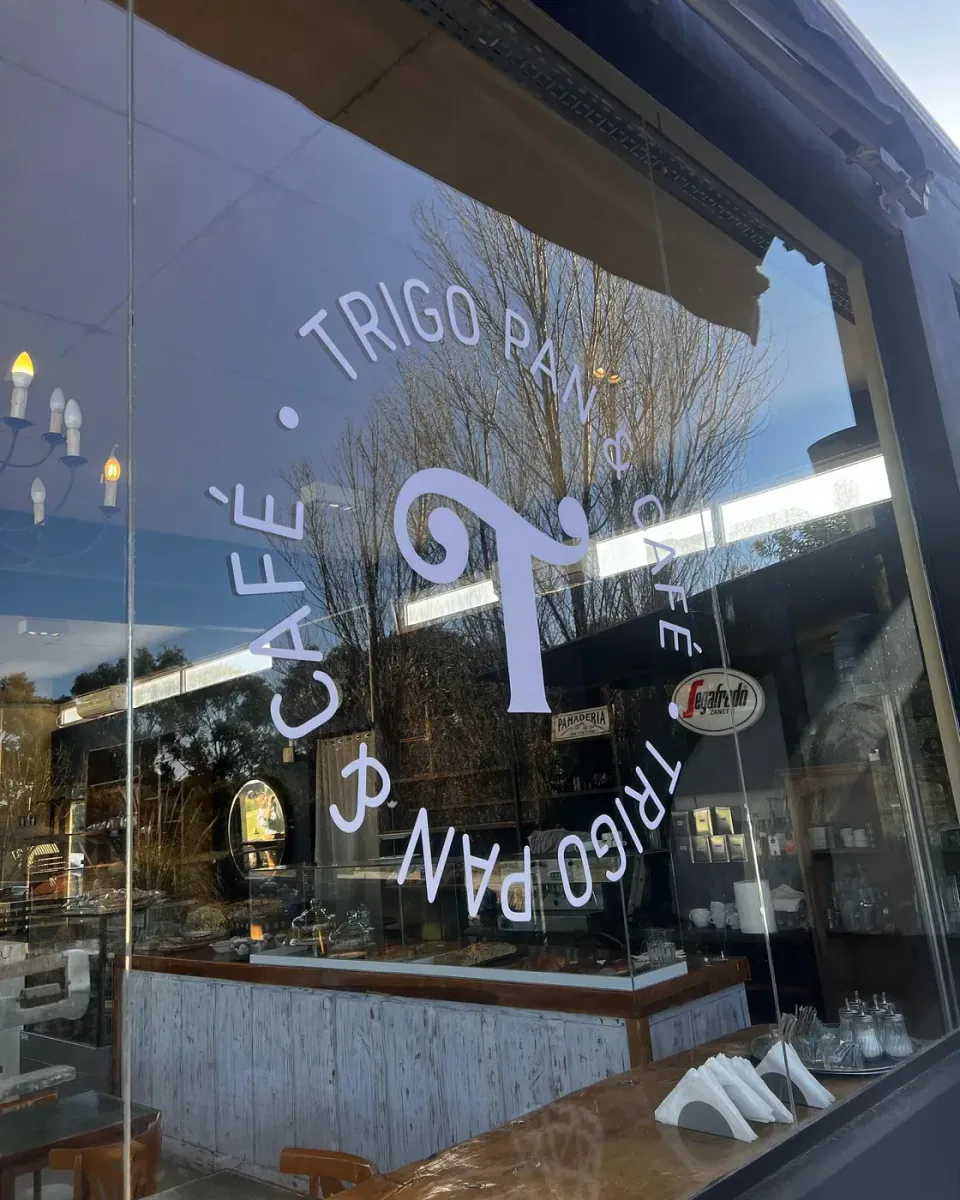 Trigo: vidriera con vinilo de corte — foto 3