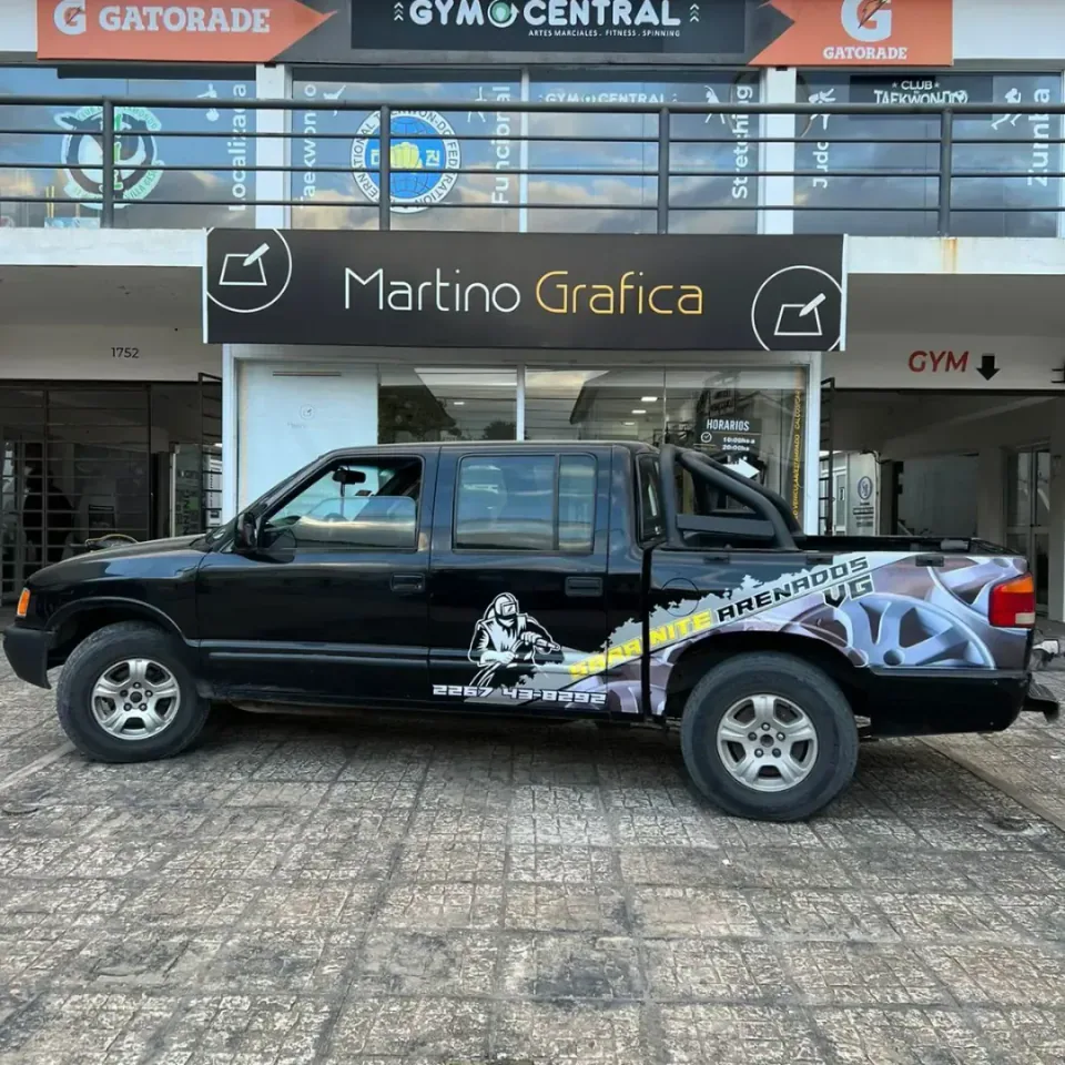 Chevrolet S10: ploteo vehicular — foto 1