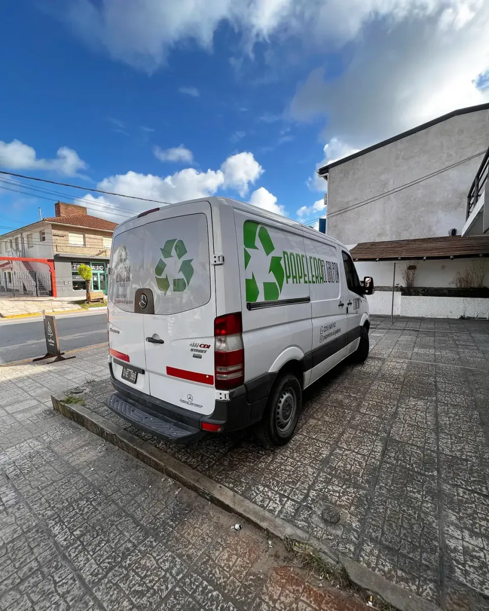 Papelera El Galpón: la flota ploteada — foto 2