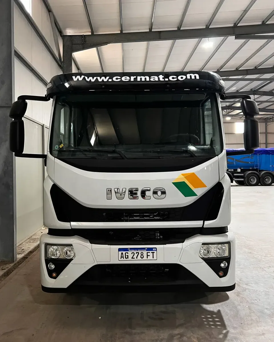Cermat: vinilo de corte para un IVECO — foto 1